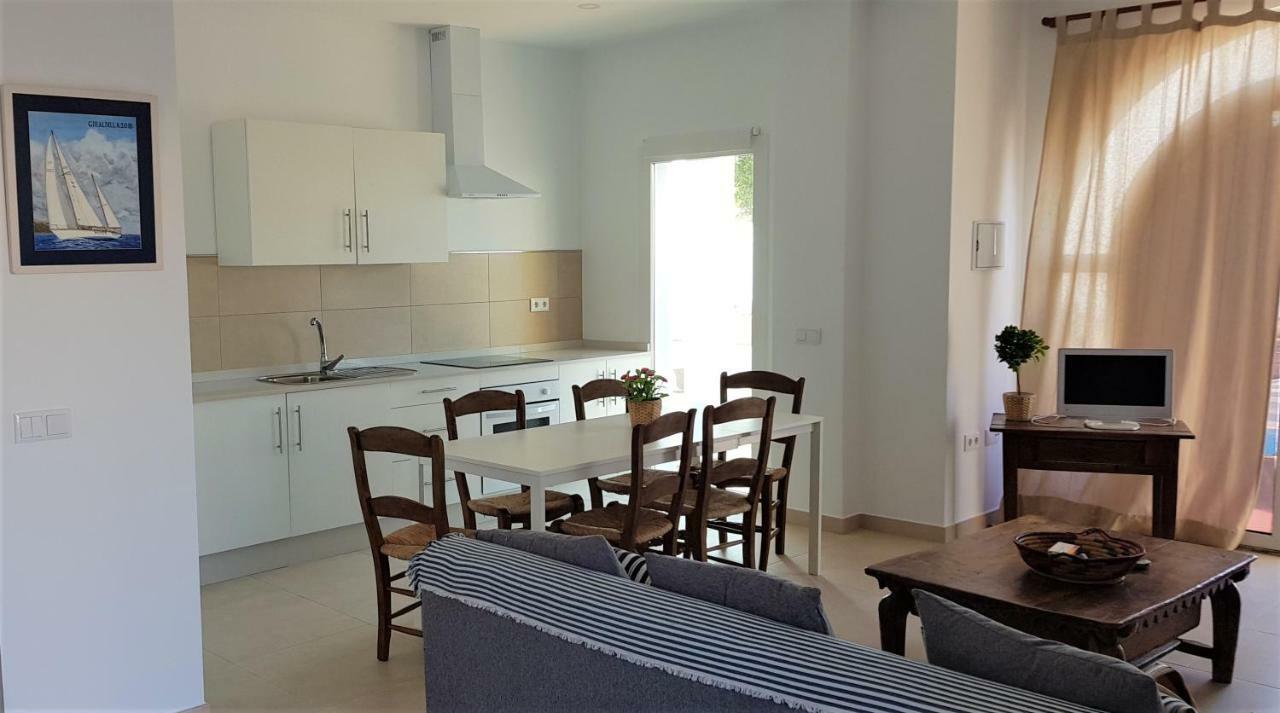Apartamentos Homing Puerto Sherry Эль-Пуэрто-де-Санта-Мария Экстерьер фото